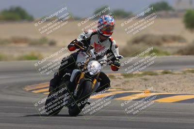 media/Sep-30-2023-SoCal Trackdays (Sat) [[636657bffb]]/Turn 15 (1120am)/